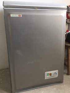 Fridge for storing vaccines